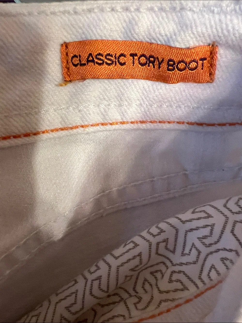 Pre-Owned White Tory Burch Women’s Jeans - Classic Tory Boot Waist 25